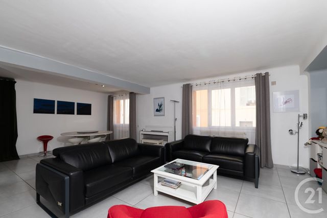 Appartement T4 à vendre - 4 pièces - 75,97 m2 - La Valette Du Var - 83 - PROVENCE-ALPES-COTE-D-AZUR