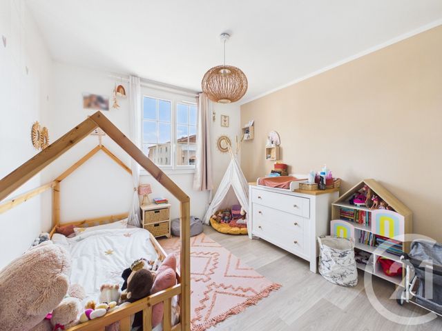 Appartement F3 &agrave; vendre - 3 pi&egrave;ces - 72,84 m2 - La Valette Du Var - 83 - PROVENCE-ALPES-COTE-D-AZUR