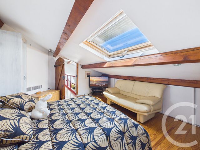 Appartement F4 &agrave; vendre - 4 pi&egrave;ces - 84,97 m2 - La Valette Du Var - 83 - PROVENCE-ALPES-COTE-D-AZUR