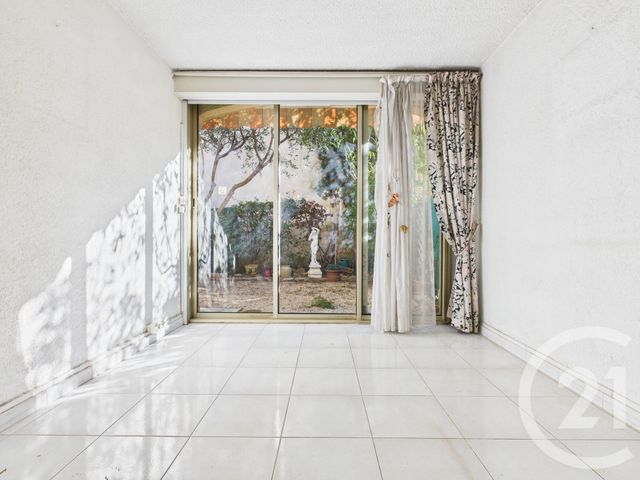 Appartement F3 bis à vendre - 4 pièces - 60,53 m2 - La Valette Du Var - 83 - PROVENCE-ALPES-COTE-D-AZUR