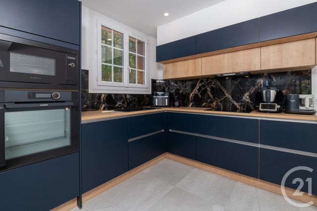 Maison &agrave; vendre - 6 pi&egrave;ces - 191,95 m2 - La Valette Du Var - 83 - PROVENCE-ALPES-COTE-D-AZUR