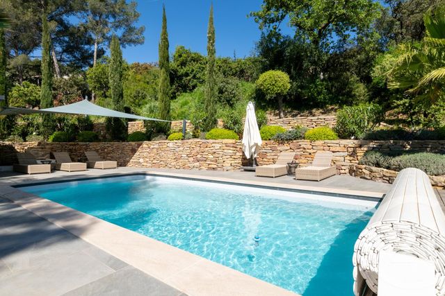 Maison à vendre - 6 pièces - 190,03 m2 - La Farlede - 83 - PROVENCE-ALPES-COTE-D-AZUR