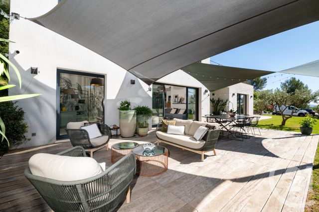 Maison à vendre - 6 pièces - 190,03 m2 - La Farlede - 83 - PROVENCE-ALPES-COTE-D-AZUR