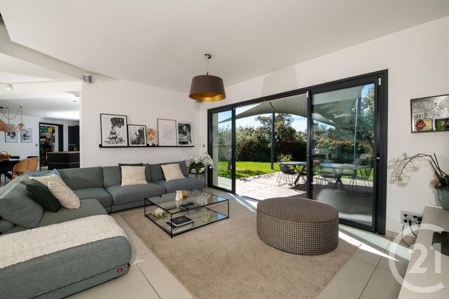 Maison à vendre - 6 pièces - 190,03 m2 - La Farlede - 83 - PROVENCE-ALPES-COTE-D-AZUR