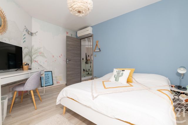 Maison à vendre - 6 pièces - 190,03 m2 - La Farlede - 83 - PROVENCE-ALPES-COTE-D-AZUR