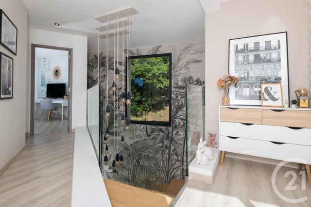 Maison à vendre - 6 pièces - 190,03 m2 - La Farlede - 83 - PROVENCE-ALPES-COTE-D-AZUR