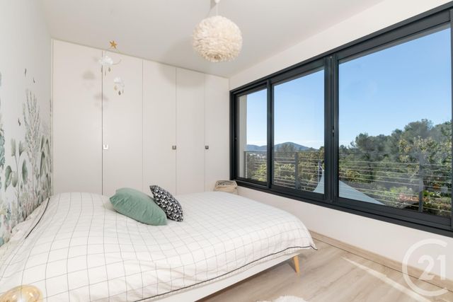 Maison à vendre - 6 pièces - 190,03 m2 - La Farlede - 83 - PROVENCE-ALPES-COTE-D-AZUR