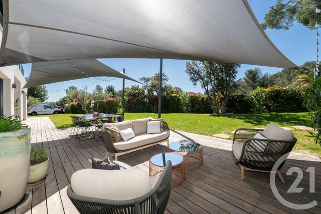 Maison à vendre - 6 pièces - 190,03 m2 - La Farlede - 83 - PROVENCE-ALPES-COTE-D-AZUR