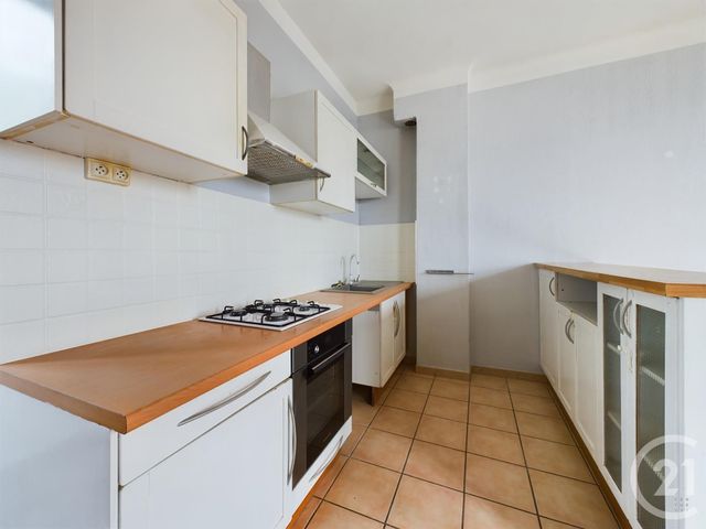 Appartement T3 à vendre - 3 pièces - 65,64 m2 - Toulon - 83 - PROVENCE-ALPES-COTE-D-AZUR