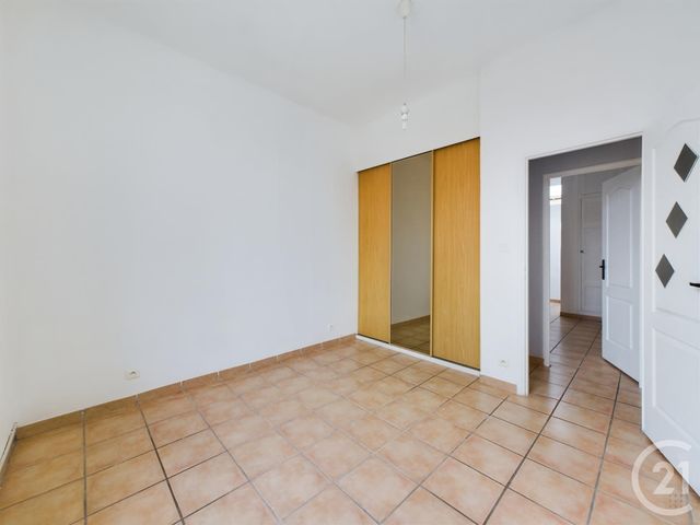 Appartement T3 à vendre - 3 pièces - 65,64 m2 - Toulon - 83 - PROVENCE-ALPES-COTE-D-AZUR