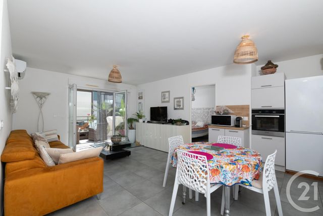 Appartement T4 à vendre - 4 pièces - 79,30 m2 - La Valette Du Var - 83 - PROVENCE-ALPES-COTE-D-AZUR