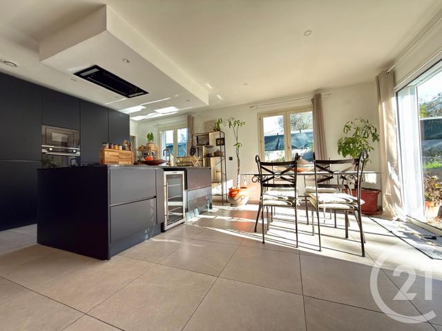 Maison &agrave; vendre - 4 pi&egrave;ces - 92,53 m2 - Rocbaron - 83 - PROVENCE-ALPES-COTE-D-AZUR