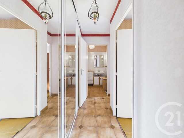 Appartement F3 &agrave; vendre - 3 pi&egrave;ces - 66,40 m2 - Toulon - 83 - PROVENCE-ALPES-COTE-D-AZUR