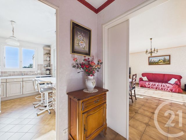 Appartement F3 &agrave; vendre - 3 pi&egrave;ces - 66,40 m2 - Toulon - 83 - PROVENCE-ALPES-COTE-D-AZUR