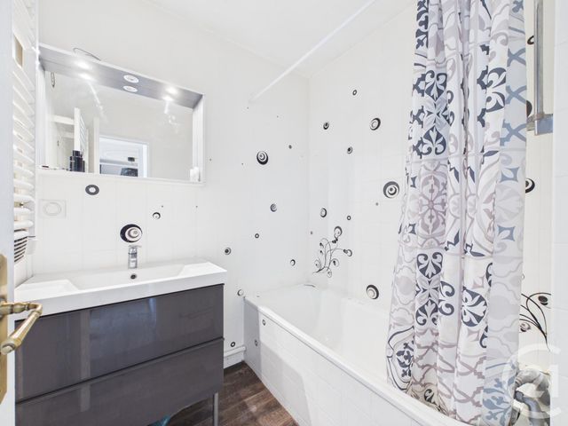 Appartement F2 &agrave; vendre - 2 pi&egrave;ces - 39,74 m2 - La Valette Du Var - 83 - PROVENCE-ALPES-COTE-D-AZUR