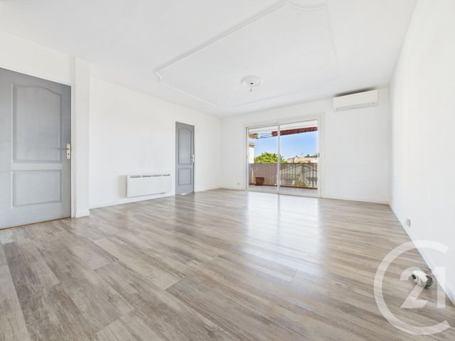 Appartement T4 à vendre - 4 pièces - 78,64 m2 - La Garde - 83 - PROVENCE-ALPES-COTE-D-AZUR