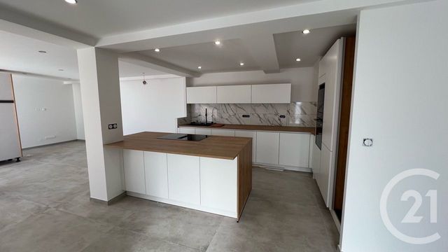 Maison &agrave; vendre - 7 pi&egrave;ces - 171,65 m2 - La Valette Du Var - 83 - PROVENCE-ALPES-COTE-D-AZUR