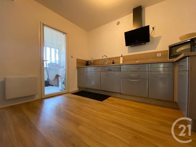Appartement T3 à vendre - 3 pièces - 65,63 m2 - La Valette Du Var - 83 - PROVENCE-ALPES-COTE-D-AZUR