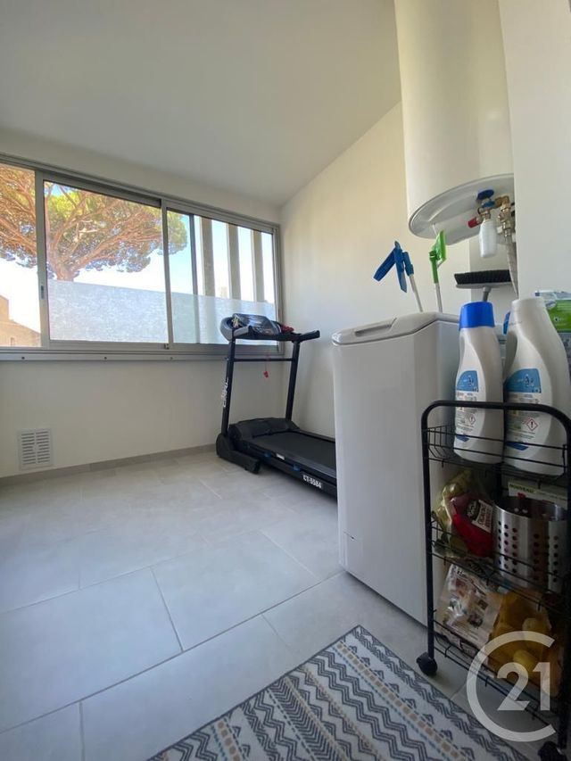 Appartement T3 à vendre - 3 pièces - 65,63 m2 - La Valette Du Var - 83 - PROVENCE-ALPES-COTE-D-AZUR