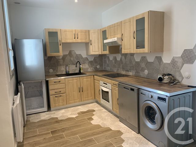Appartement F2 à louer - 2 pièces - 55 m2 - Toulon - 83 - PROVENCE-ALPES-COTE-D-AZUR