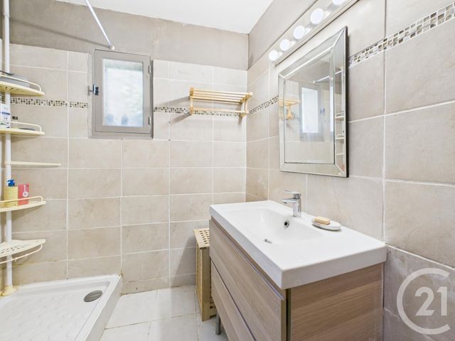 Maison à vendre - 5 pièces - 106,20 m2 - La Valette Du Var - 83 - PROVENCE-ALPES-COTE-D-AZUR