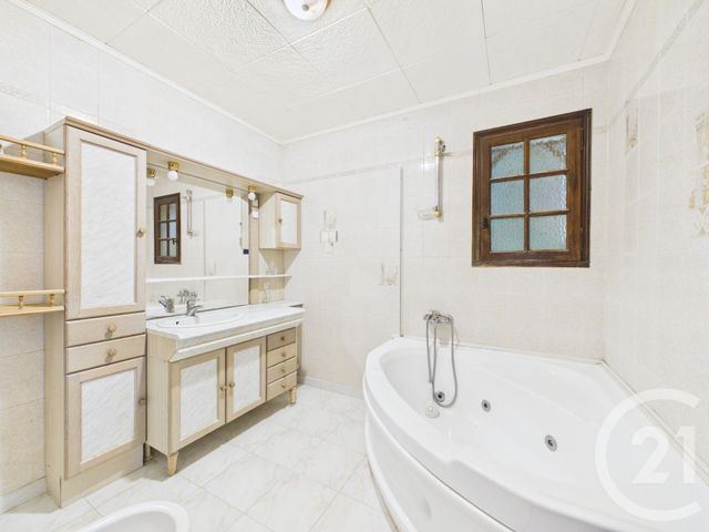 Maison &agrave; vendre - 6 pi&egrave;ces - 152,08 m2 - La Valette Du Var - 83 - PROVENCE-ALPES-COTE-D-AZUR