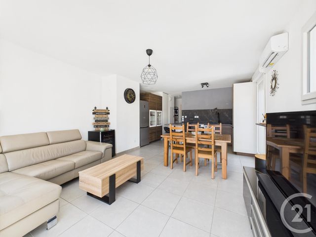 Appartement T3 à vendre - 3 pièces - 66,08 m2 - Toulon - 83 - PROVENCE-ALPES-COTE-D-AZUR