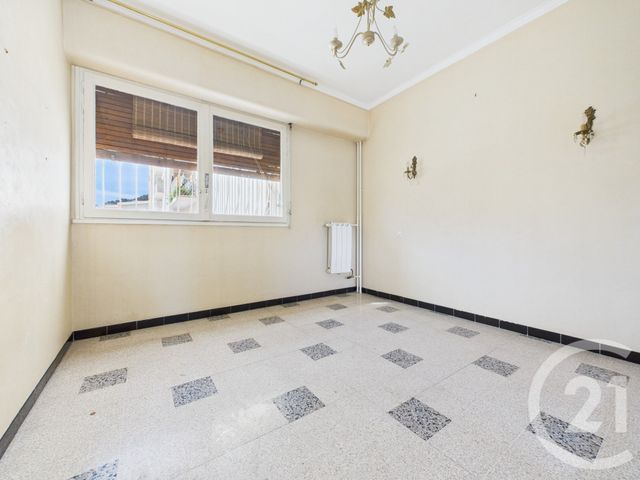 Appartement T4 à vendre - 4 pièces - 76,24 m2 - La Valette Du Var - 83 - PROVENCE-ALPES-COTE-D-AZUR