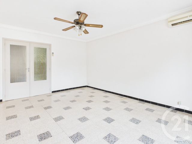 Appartement T4 à vendre - 4 pièces - 76,24 m2 - La Valette Du Var - 83 - PROVENCE-ALPES-COTE-D-AZUR