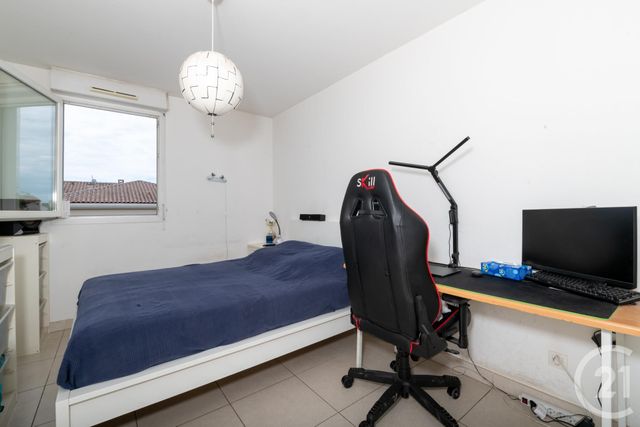 Appartement F4 à vendre - 4 pièces - 90,16 m2 - La Valette Du Var - 83 - PROVENCE-ALPES-COTE-D-AZUR