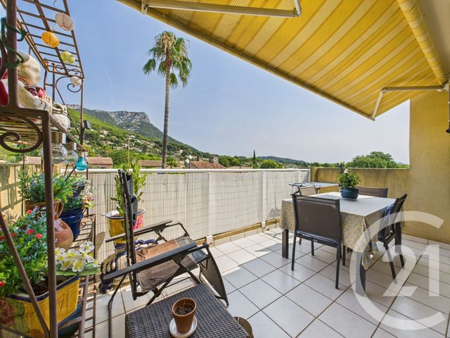 Appartement T3 à vendre - 3 pièces - 65,79 m2 - La Valette Du Var - 83 - PROVENCE-ALPES-COTE-D-AZUR