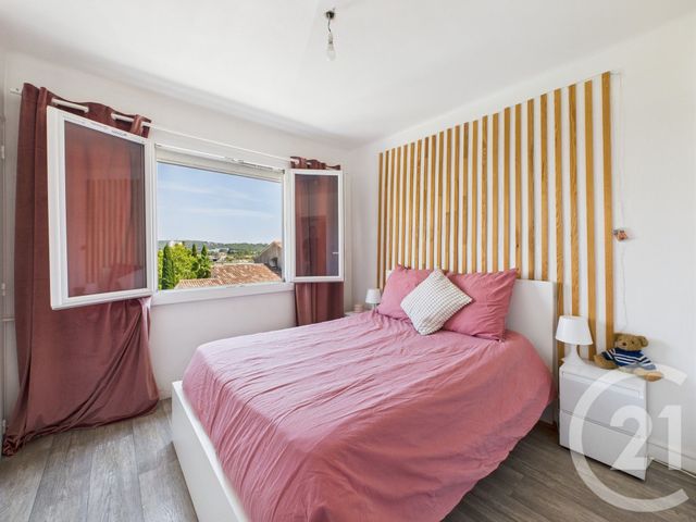 Appartement T3 à vendre - 3 pièces - 53,94 m2 - Toulon - 83 - PROVENCE-ALPES-COTE-D-AZUR