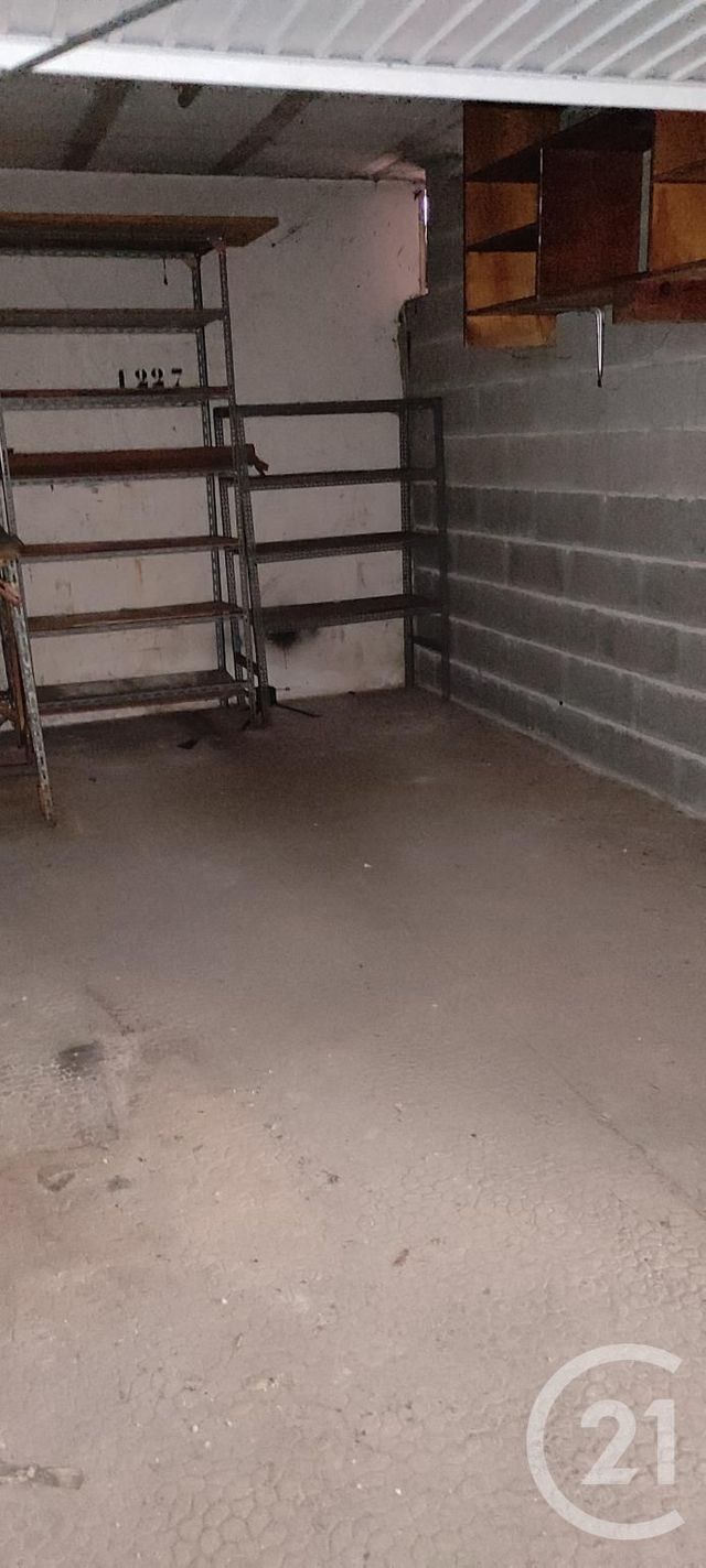 Parking à vendre - 12 m2 - La Valette Du Var - 83 - PROVENCE-ALPES-COTE-D-AZUR