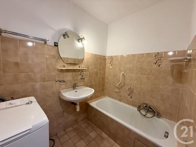 Appartement F2 à vendre - 2 pièces - 47,28 m2 - La Valette Du Var - 83 - PROVENCE-ALPES-COTE-D-AZUR