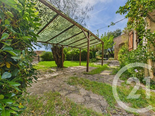 Maison &agrave; vendre - 5 pi&egrave;ces - 153,55 m2 - La Crau - 83 - PROVENCE-ALPES-COTE-D-AZUR