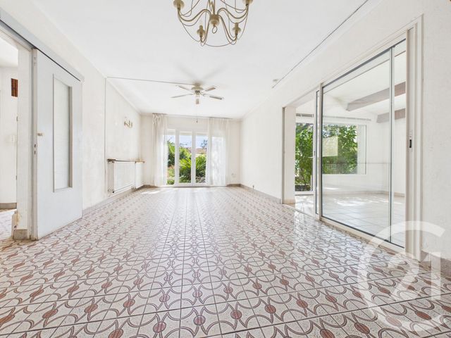 Maison &agrave; vendre - 5 pi&egrave;ces - 153,55 m2 - La Crau - 83 - PROVENCE-ALPES-COTE-D-AZUR