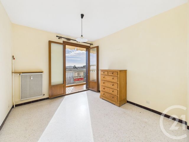 Appartement F5 &agrave; vendre - 5 pi&egrave;ces - 94,40 m2 - La Valette Du Var - 83 - PROVENCE-ALPES-COTE-D-AZUR