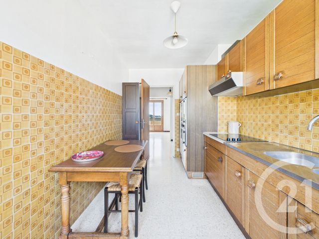 Appartement F5 &agrave; vendre - 5 pi&egrave;ces - 94,40 m2 - La Valette Du Var - 83 - PROVENCE-ALPES-COTE-D-AZUR