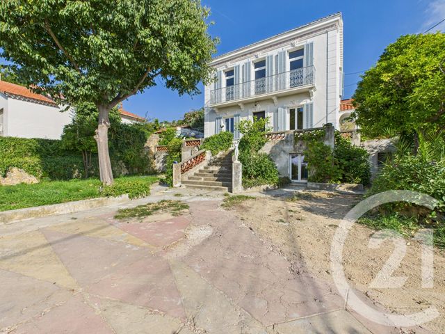 Maison à vendre - 8 pièces - 99,13 m2 - Toulon - 83 - PROVENCE-ALPES-COTE-D-AZUR