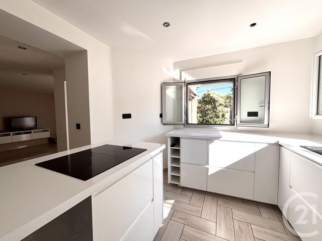 Maison à vendre - 4 pièces - 136,90 m2 - Toulon - 83 - PROVENCE-ALPES-COTE-D-AZUR