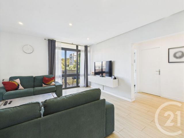 Appartement F3 à vendre - 3 pièces - 68,94 m2 - La Valette Du Var - 83 - PROVENCE-ALPES-COTE-D-AZUR