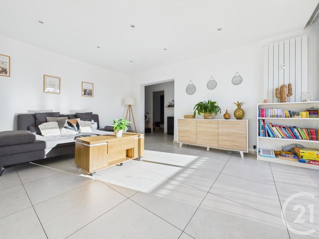 Appartement F3 à vendre - 4 pièces - 66,38 m2 - La Valette Du Var - 83 - PROVENCE-ALPES-COTE-D-AZUR