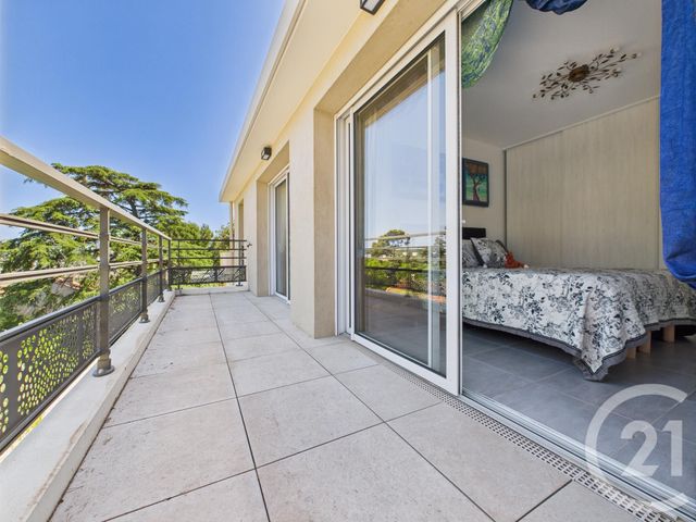 Appartement T4 à vendre - 4 pièces - 76,35 m2 - Toulon - 83 - PROVENCE-ALPES-COTE-D-AZUR