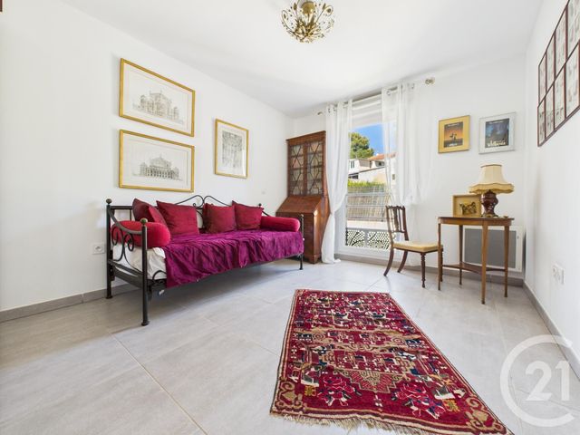 Appartement T4 à vendre - 4 pièces - 76,35 m2 - Toulon - 83 - PROVENCE-ALPES-COTE-D-AZUR