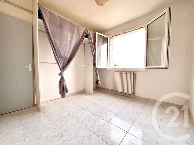Appartement T3 à vendre - 3 pièces - 55,65 m2 - Toulon - 83 - PROVENCE-ALPES-COTE-D-AZUR