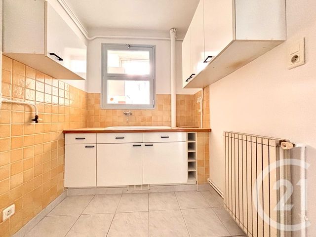 Appartement T3 à vendre - 3 pièces - 55,65 m2 - Toulon - 83 - PROVENCE-ALPES-COTE-D-AZUR