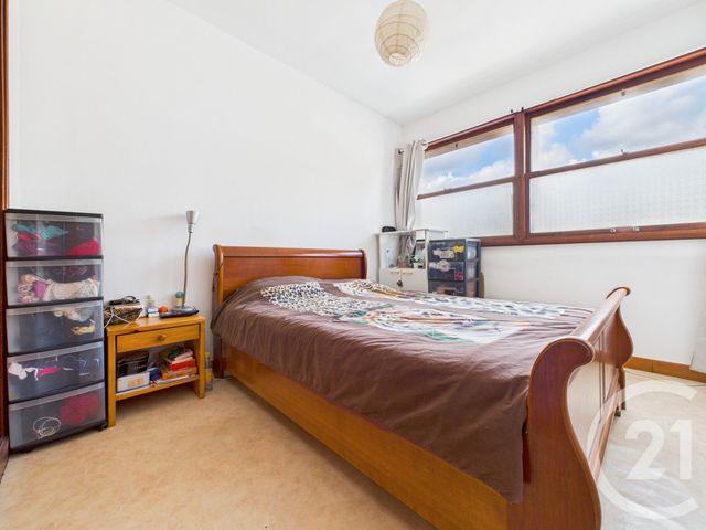 Appartement T3 à vendre - 3 pièces - 57 m2 - Toulon - 83 - PROVENCE-ALPES-COTE-D-AZUR