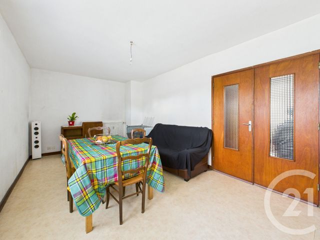 Appartement T3 à vendre - 3 pièces - 57 m2 - Toulon - 83 - PROVENCE-ALPES-COTE-D-AZUR