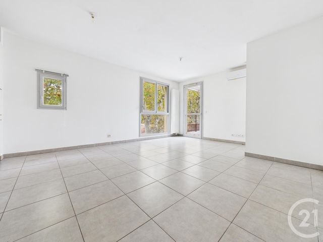 Appartement T2 à vendre - 2 pièces - 45,24 m2 - La Valette Du Var - 83 - PROVENCE-ALPES-COTE-D-AZUR