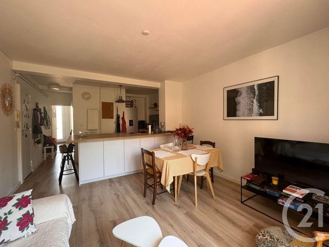 Appartement T3 à louer - 3 pièces - 51,53 m2 - Toulon - 83 - PROVENCE-ALPES-COTE-D-AZUR